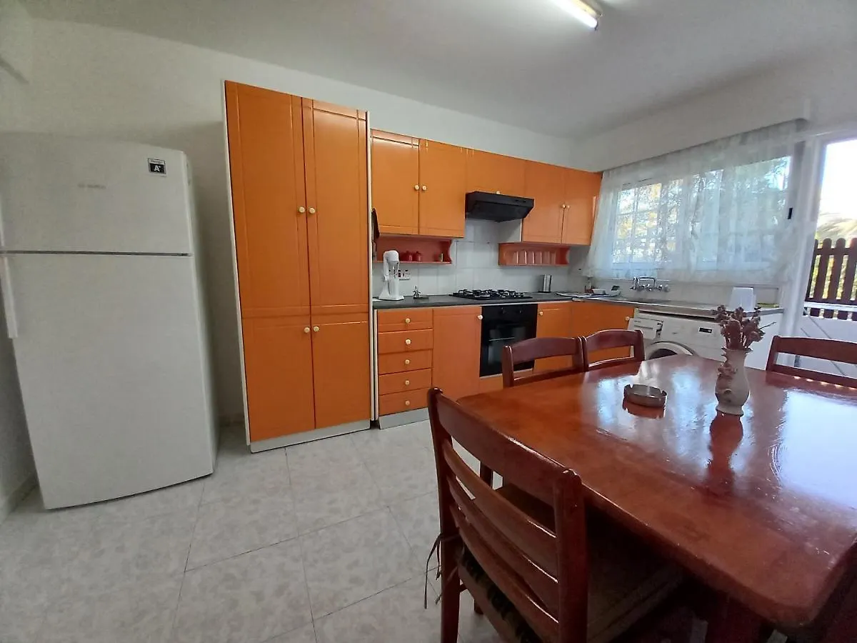 2 Bedroom Apartment Near Finikoudes Ларнака